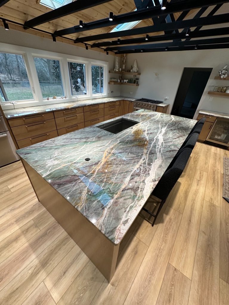 Jadore Vesuvio Quartzite